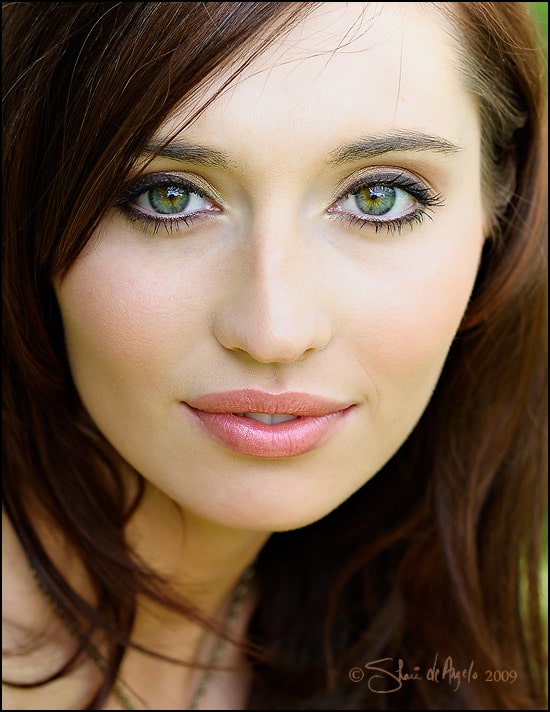 Danielle Guldin headshot model 6