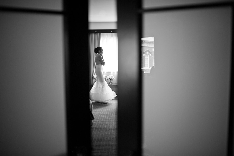 Bride-getting-ready-Sofitel-Philadelphia