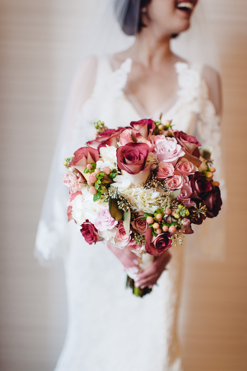 Bridal bouquet in shades of pinks